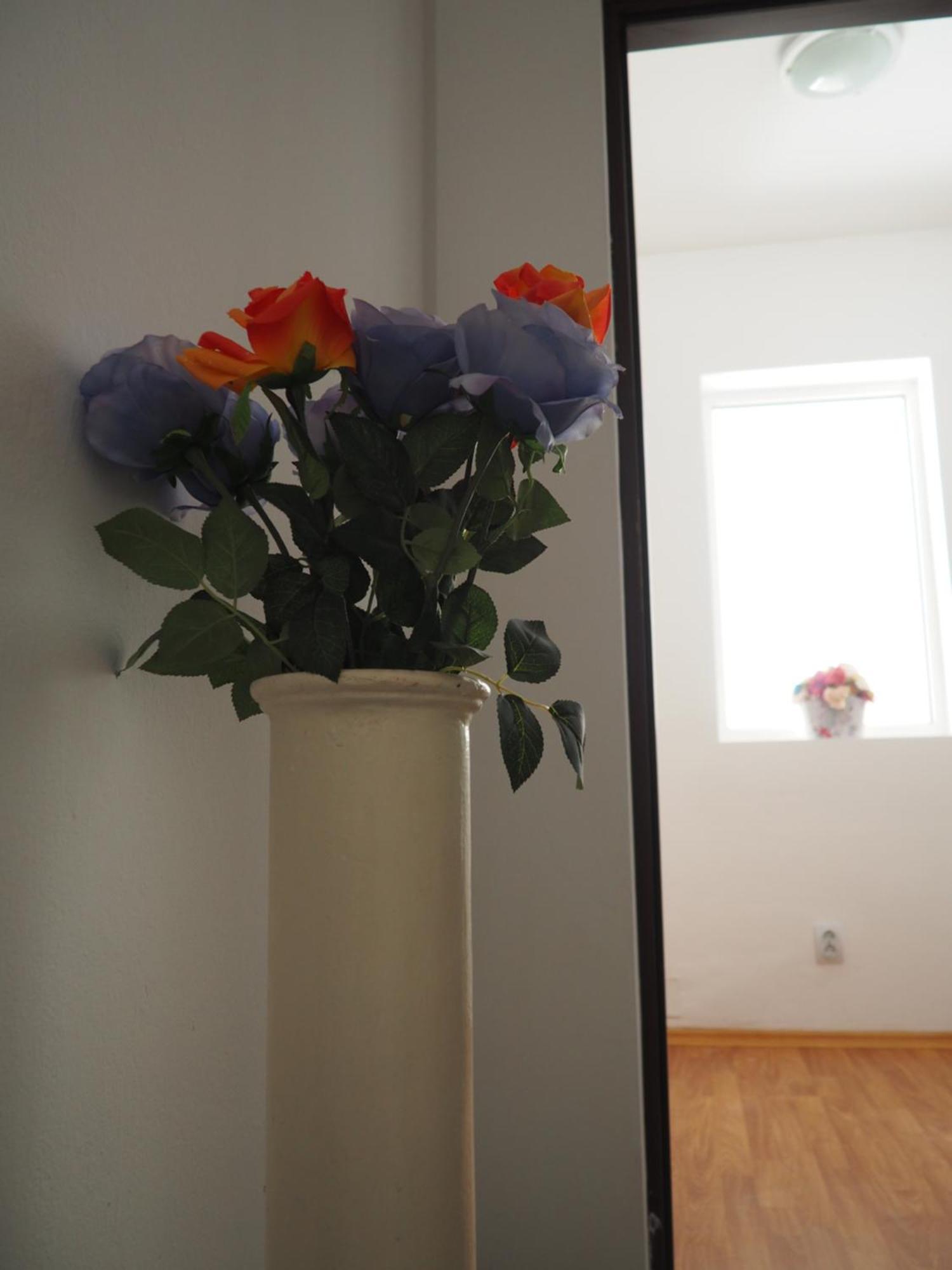 Center Walk Studios Bucharest Luaran gambar
